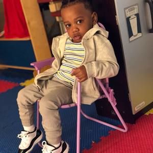 Meet your Posher, Devonte